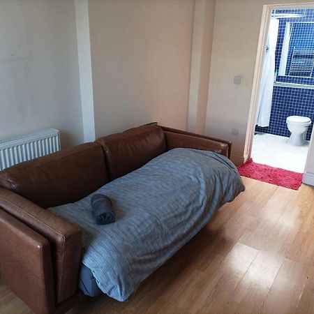 Self-Contained Private Apartment Unit 1 London Bagian luar foto