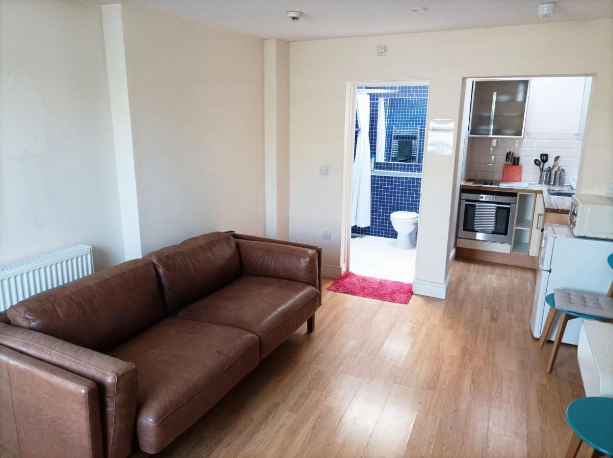 Self-Contained Private Apartment Unit 1 London Bagian luar foto